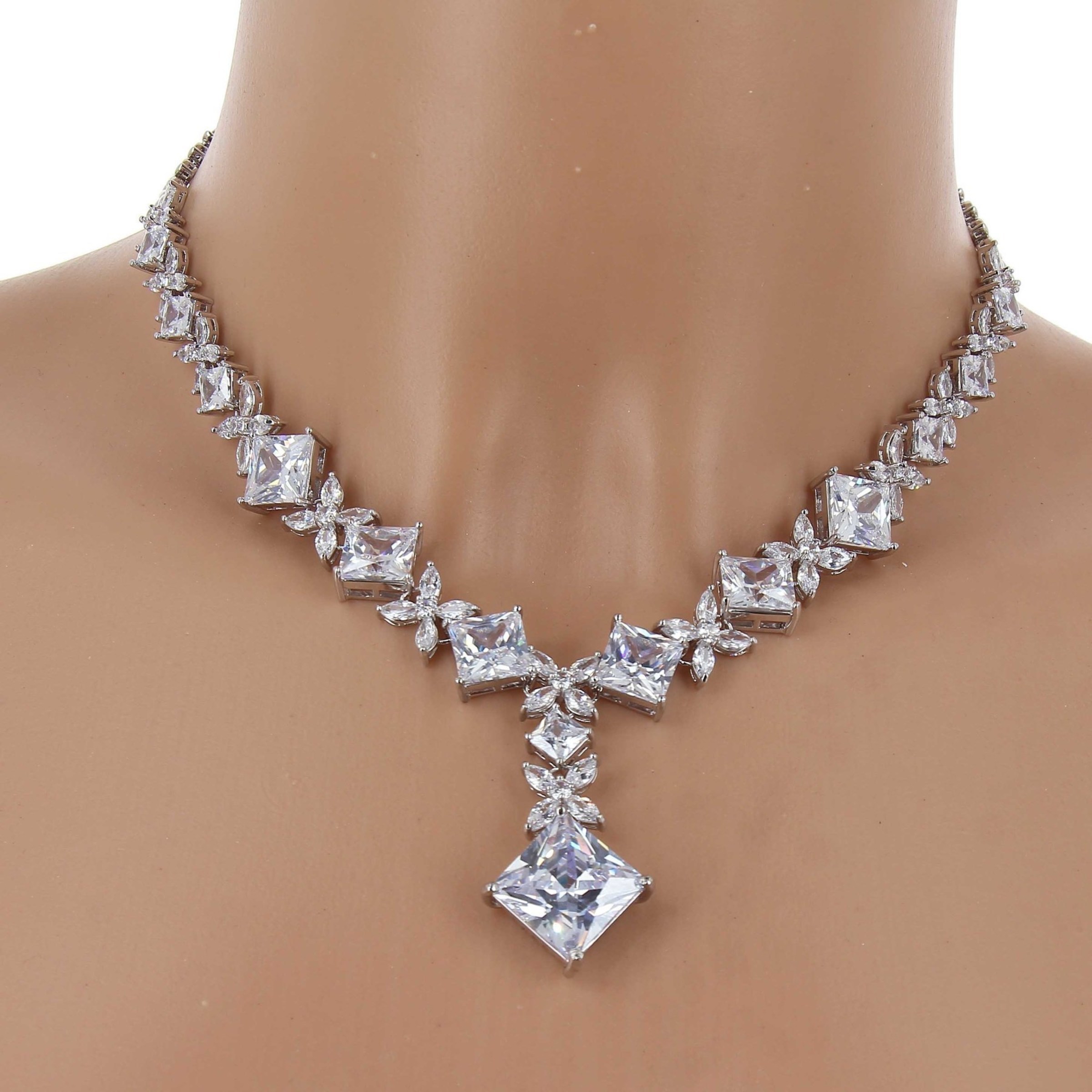 parrure-collier-et-boucles-d-